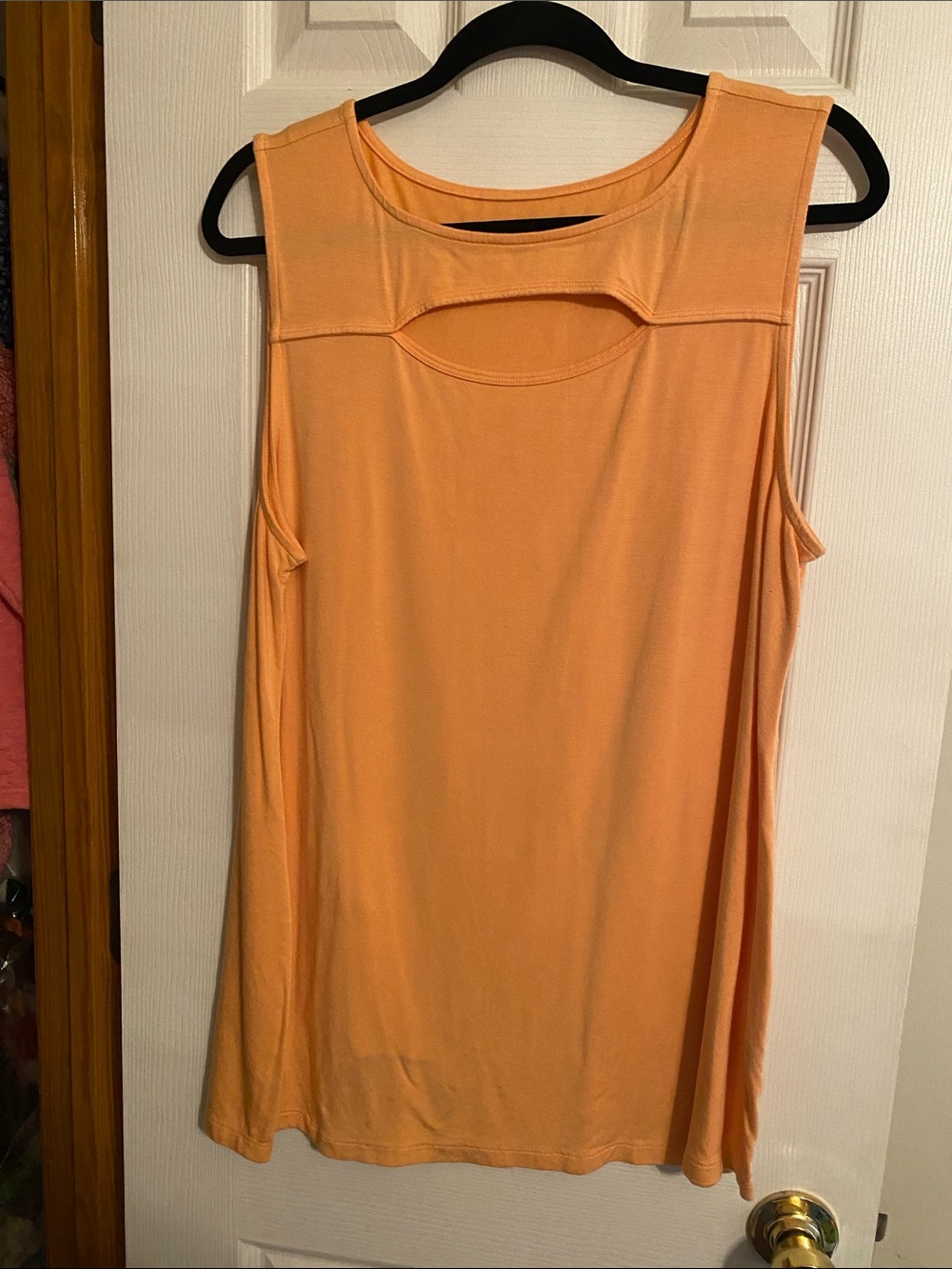 Soft Surroundings Peach Keyhole Sleeveless Tank